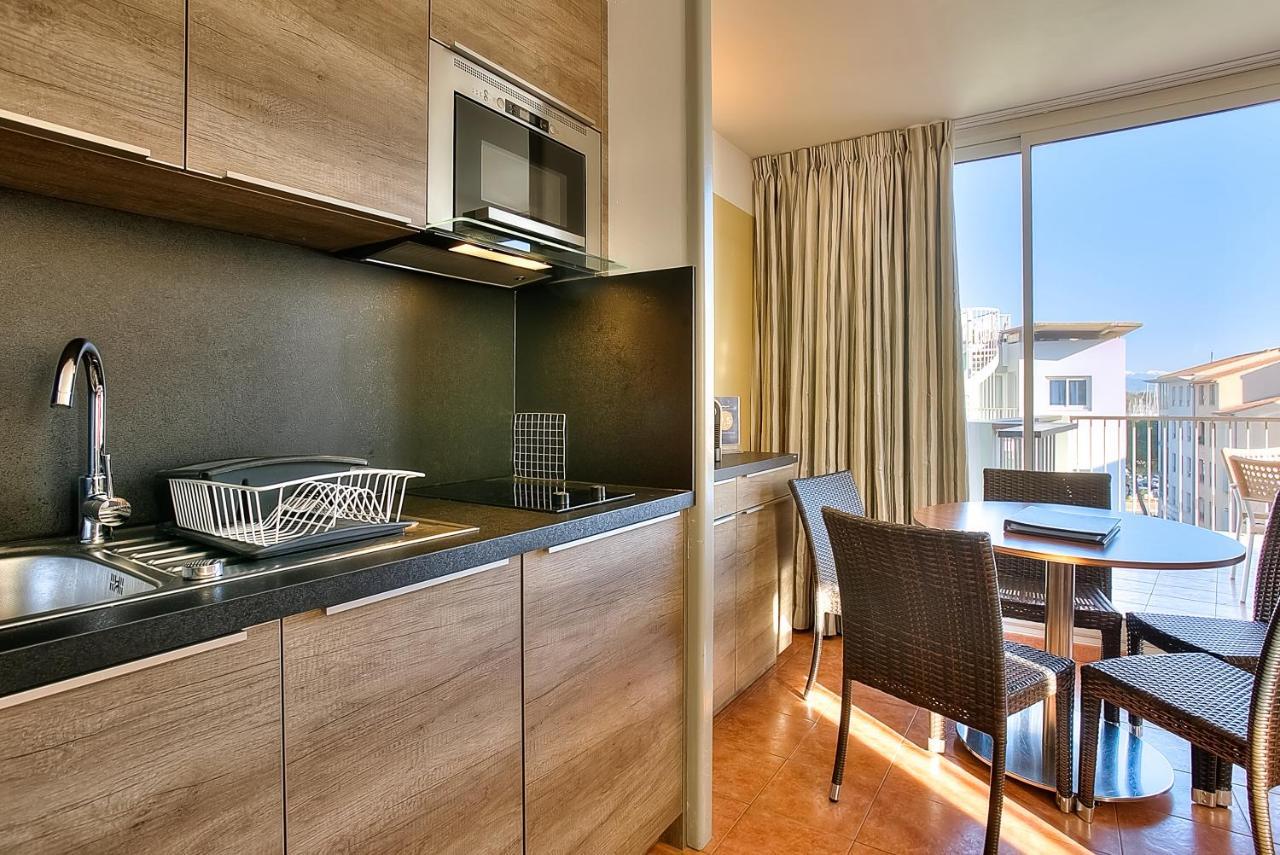 Appartement Port Prestige - Terrasse - Piscine - Parking 昂蒂布 外观 照片