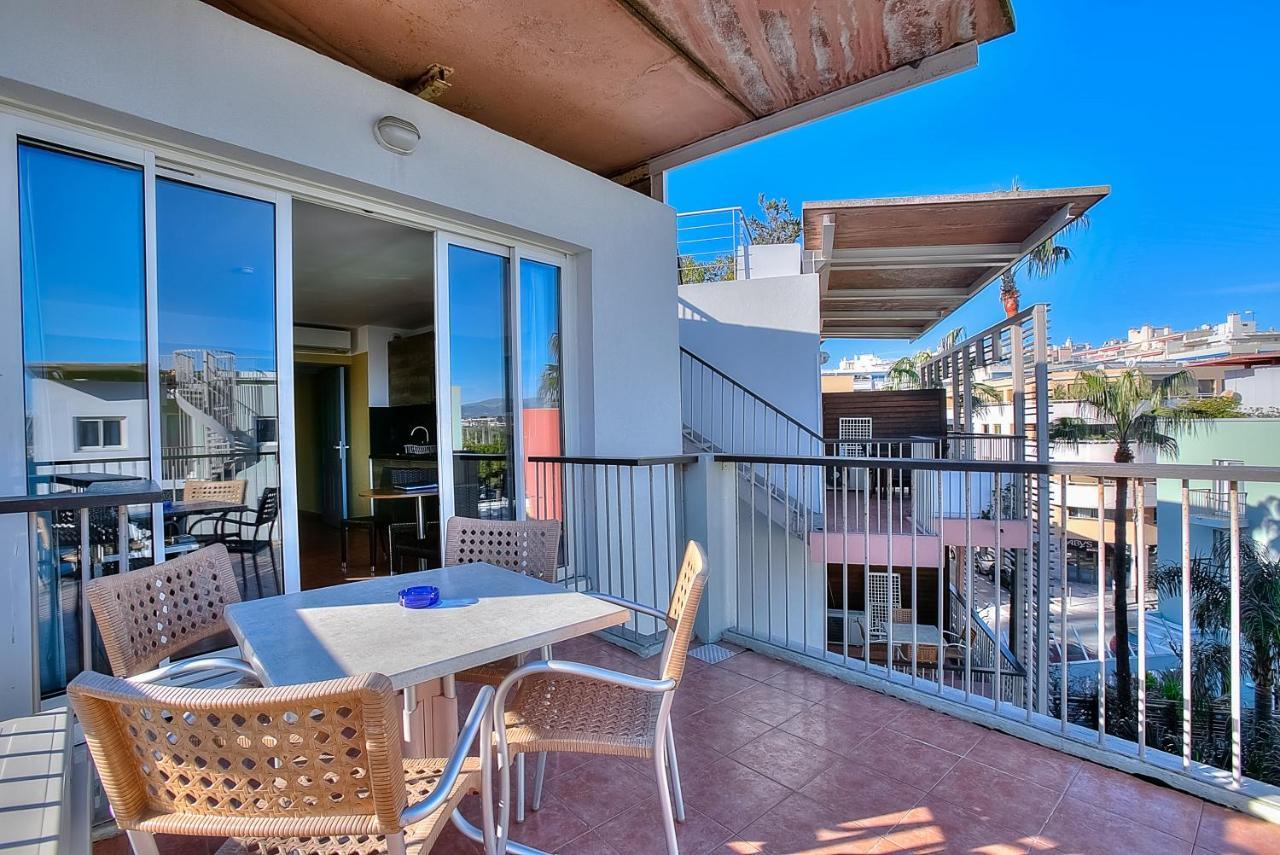 Appartement Port Prestige - Terrasse - Piscine - Parking 昂蒂布 外观 照片