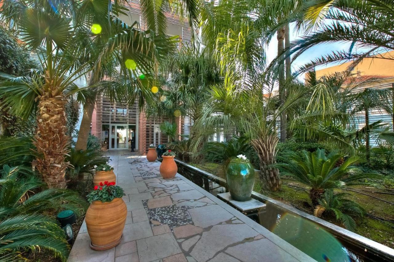 Appartement Port Prestige - Terrasse - Piscine - Parking 昂蒂布 外观 照片